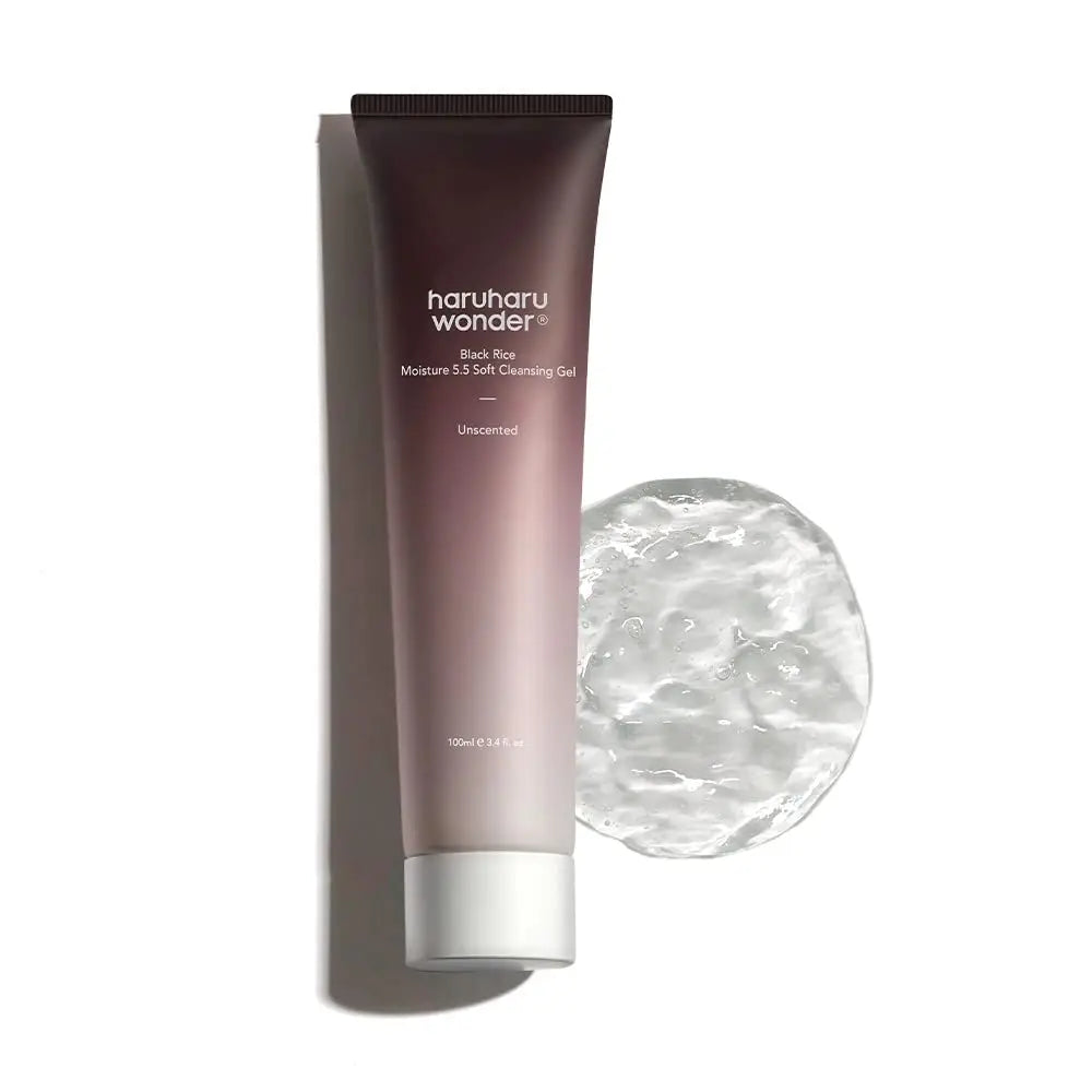 haruharu wonder Black Rice Moisture 5.5 Soft Cleansing Gel 100ml tube next to a clear gel texture sample on a white background