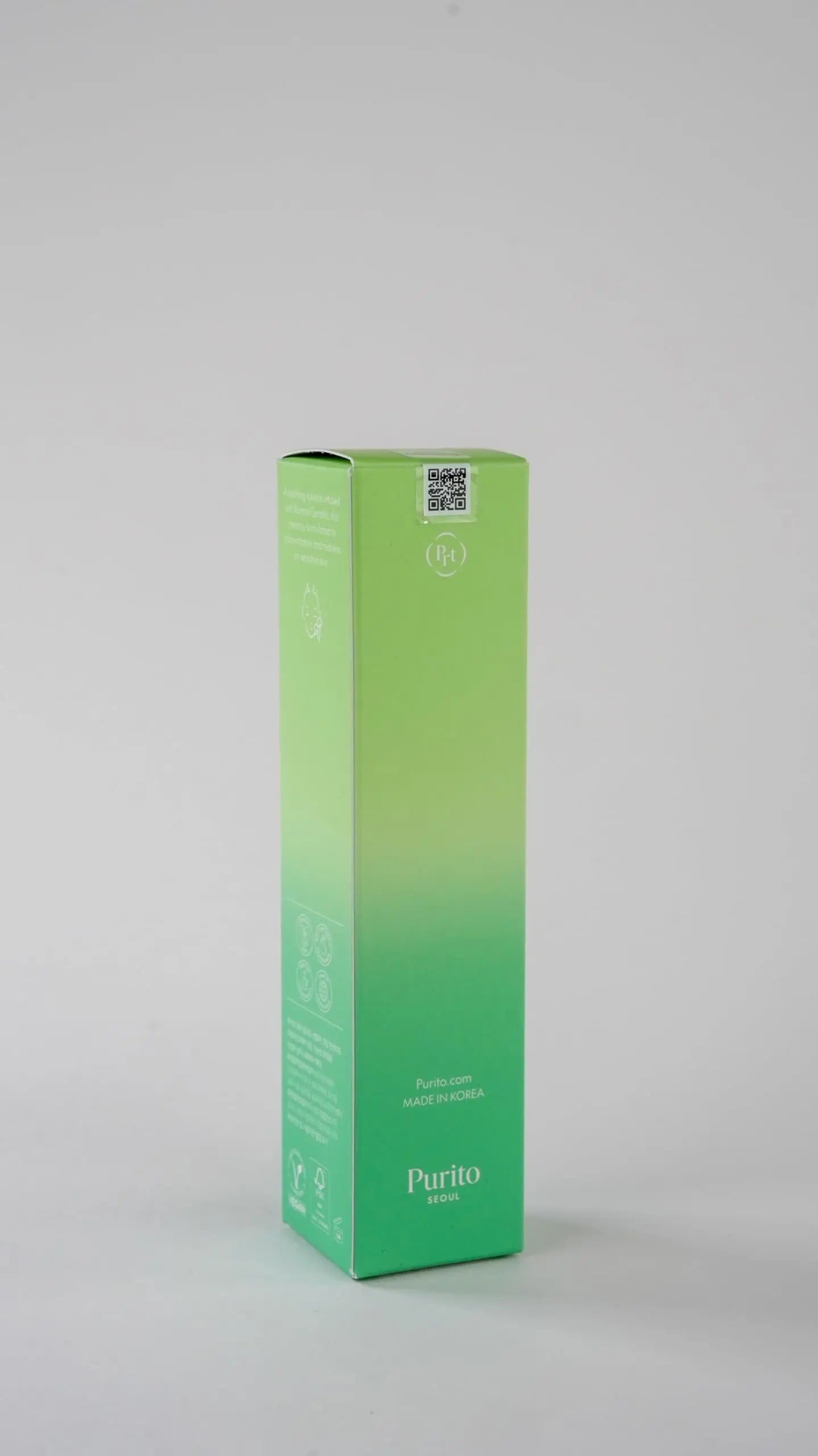 Green gradient box packaging of PURITO Wonder Releaf Centella Cream Unscented with branding and product details visible on the sides against a plain background.